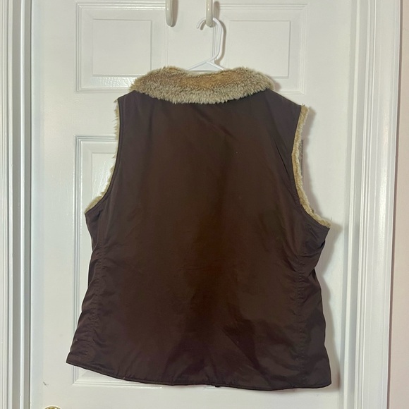 Y2K Furry Brown Vest (READ DESC) - Picture 2 of 6